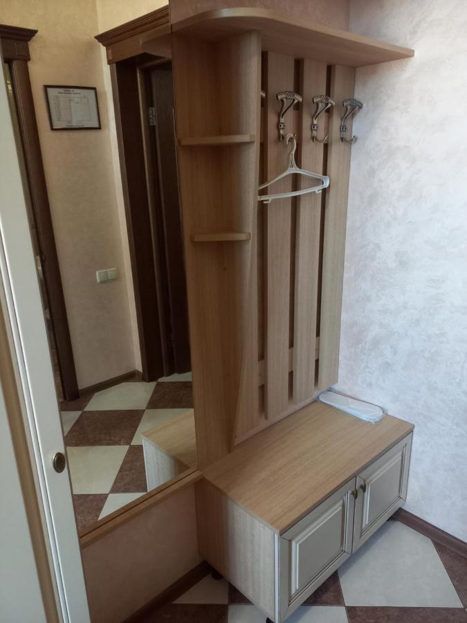 Hotel Гостиный Двор Надежда à Khlibodarske Extérieur photo